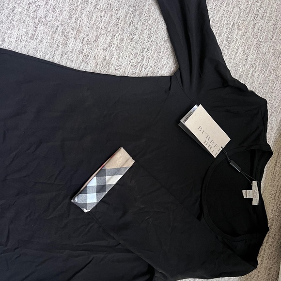 Burberry Black 3/4 Nova Check Sleevs Top - Picture 1 of 8
